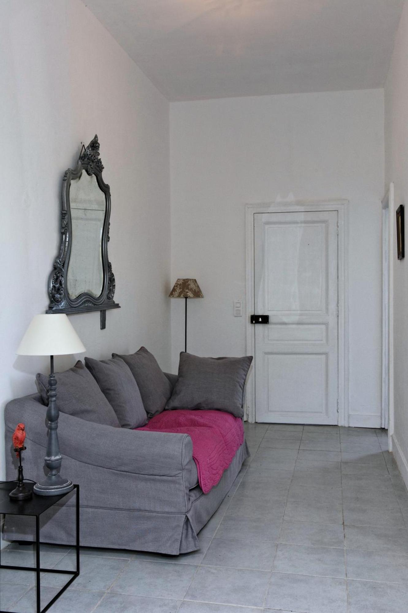 Mas Du Notaire Apartment Gallician Room photo